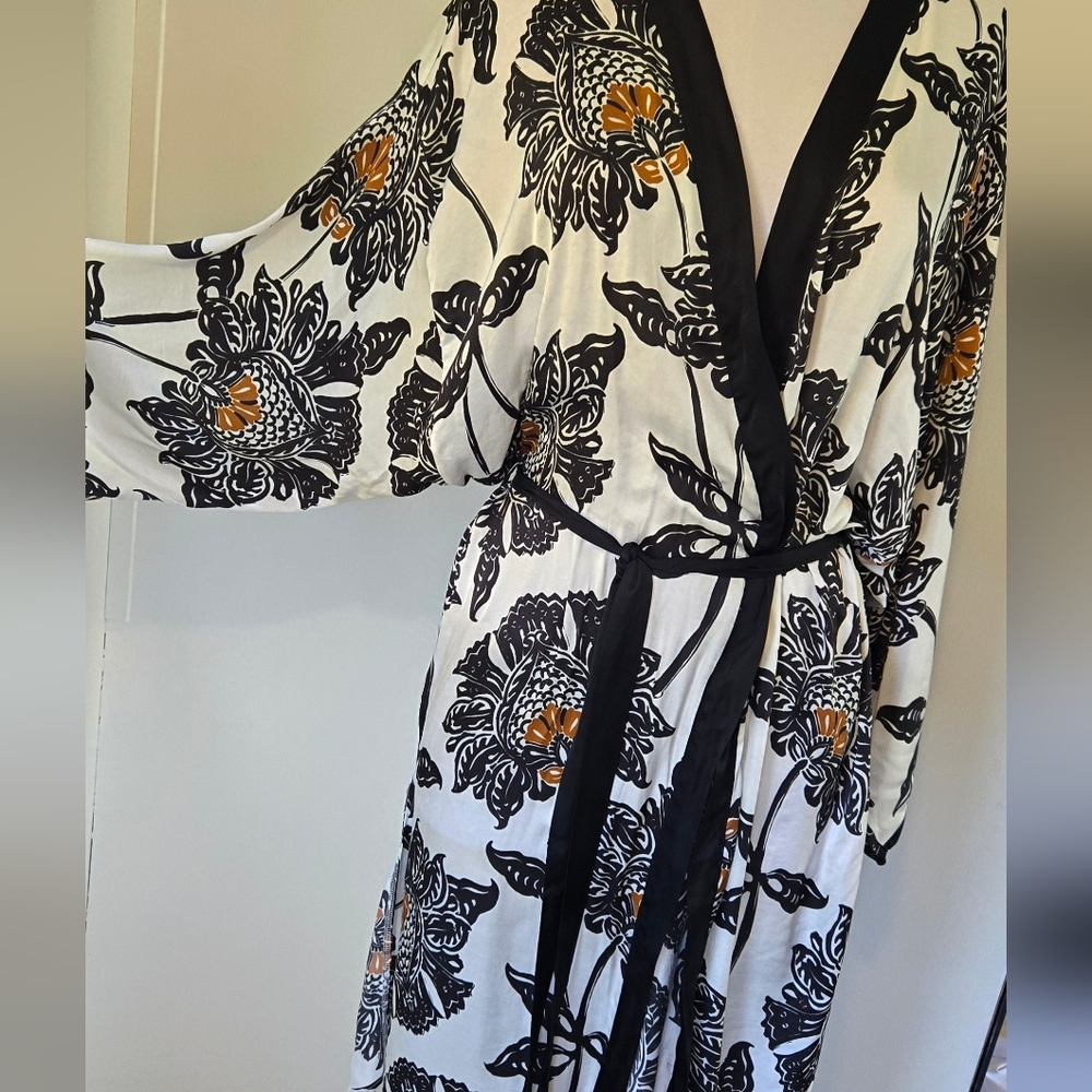 Intimissimi Robe-Folk & Delicious Viscose Satin Robe - Black-m/l - Picture 9 of 10